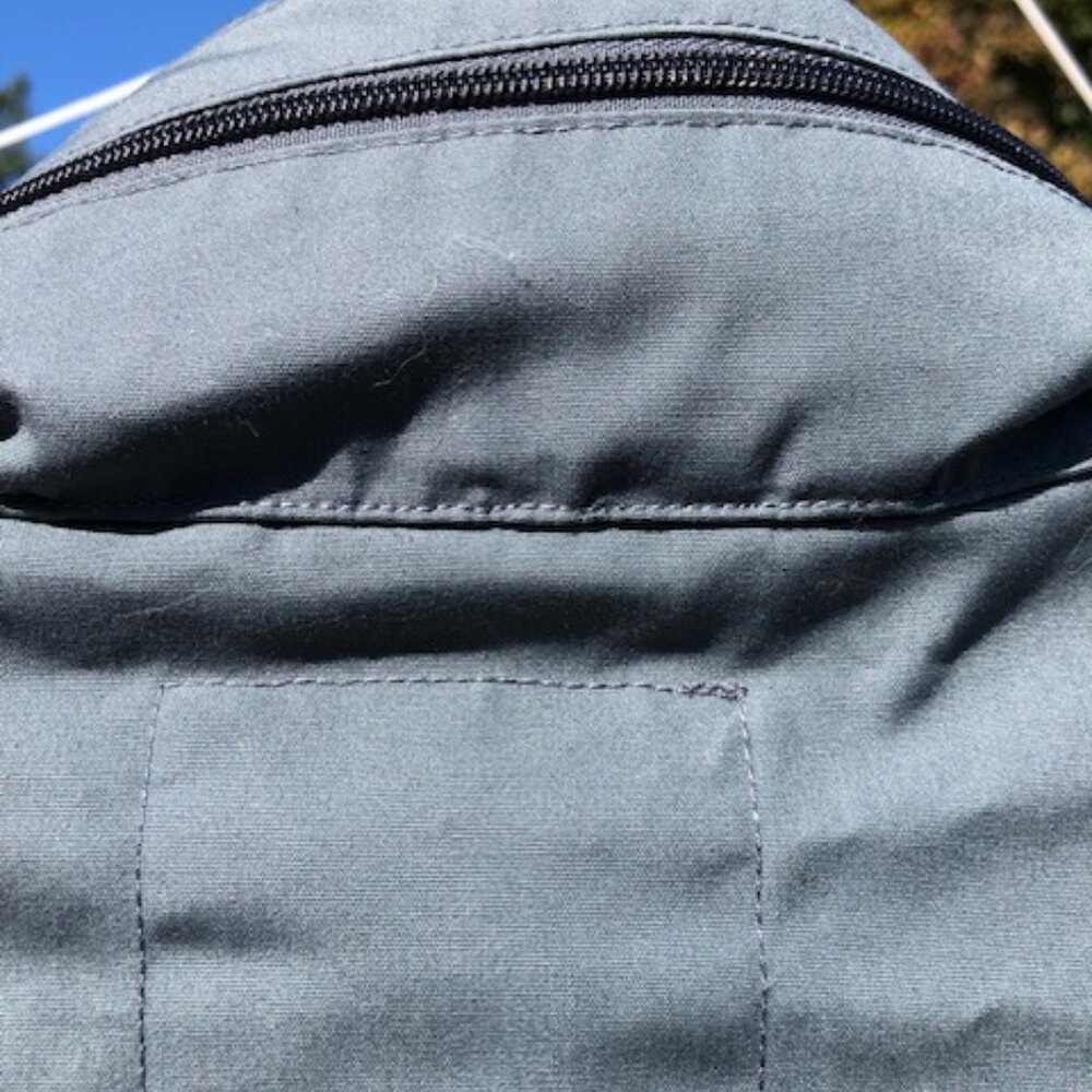 FJall Raven G-1000 All Weather Durable Greenland Waxed Jacket XL Never Worn - Picture 3 of 7